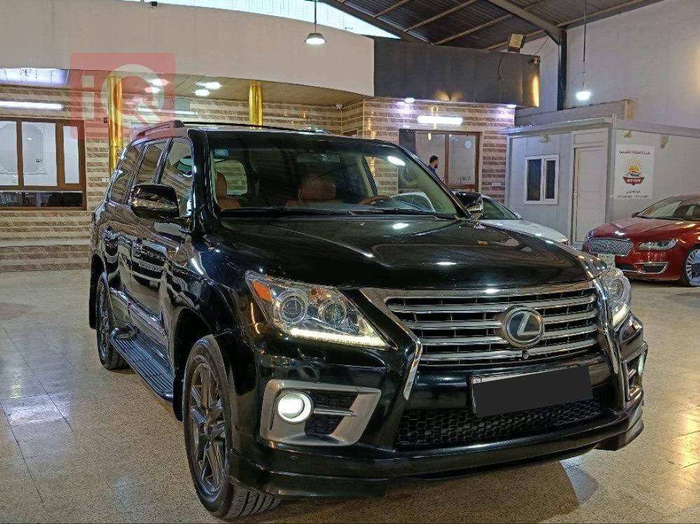 Lexus LX